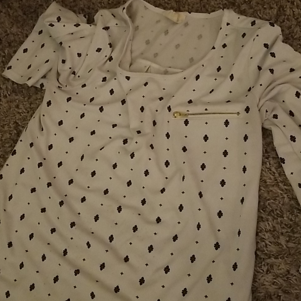 Sweet wanderer maternity top